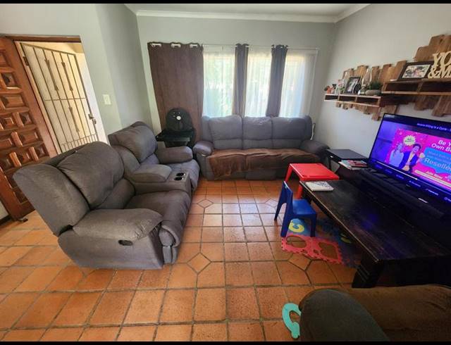 2 BEDROOM HOUSE FOR SALE IN GARSFONTEIN